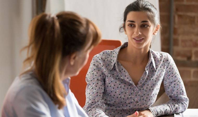 Gerçek hislerini yüz ifadesiyle ele vermeyen dört burç