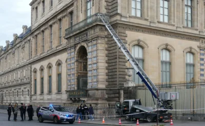 Rezalet rezalet üstüne: Soyguncular Louvre’a tırmanırken kamera onları görüyormuş ama ekran başında kimse yokmuş