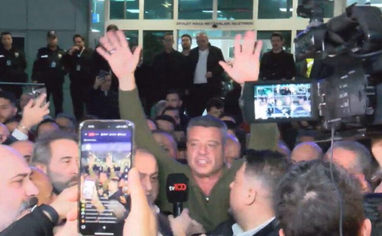 Kimin kiminle seviştiğinden bize ne?