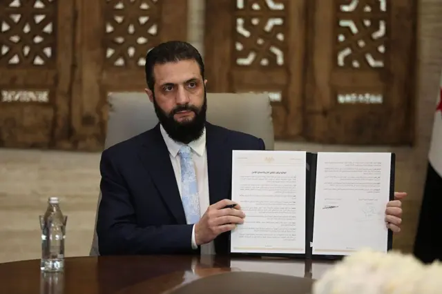 PKK’nın Rojava rüyası sona erdi, iki günde Suriye haritası değişti