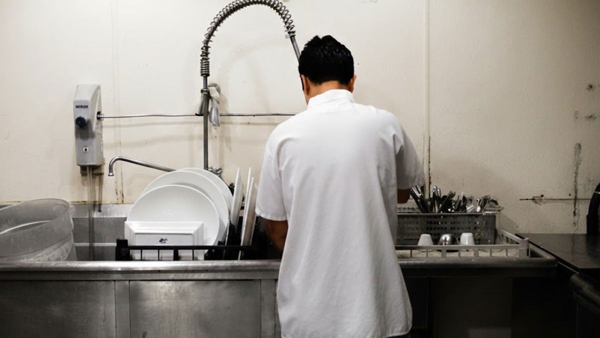 Swift sisteminin açığını buldu: Şimdi 8 milyar dolarlık şirket yönetiyor