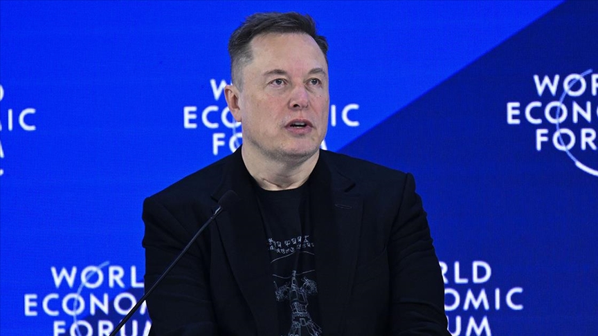 Elon Musk tarih verdi: Yapay zeka 5 yıl sonra insanlıktan daha akıllı olacak