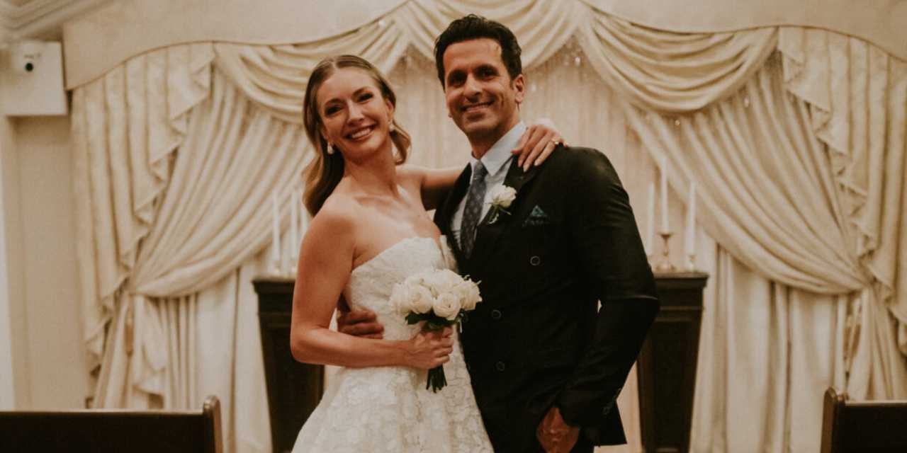 Ünlü oyuncu eski FBI ajanı ile evlendi