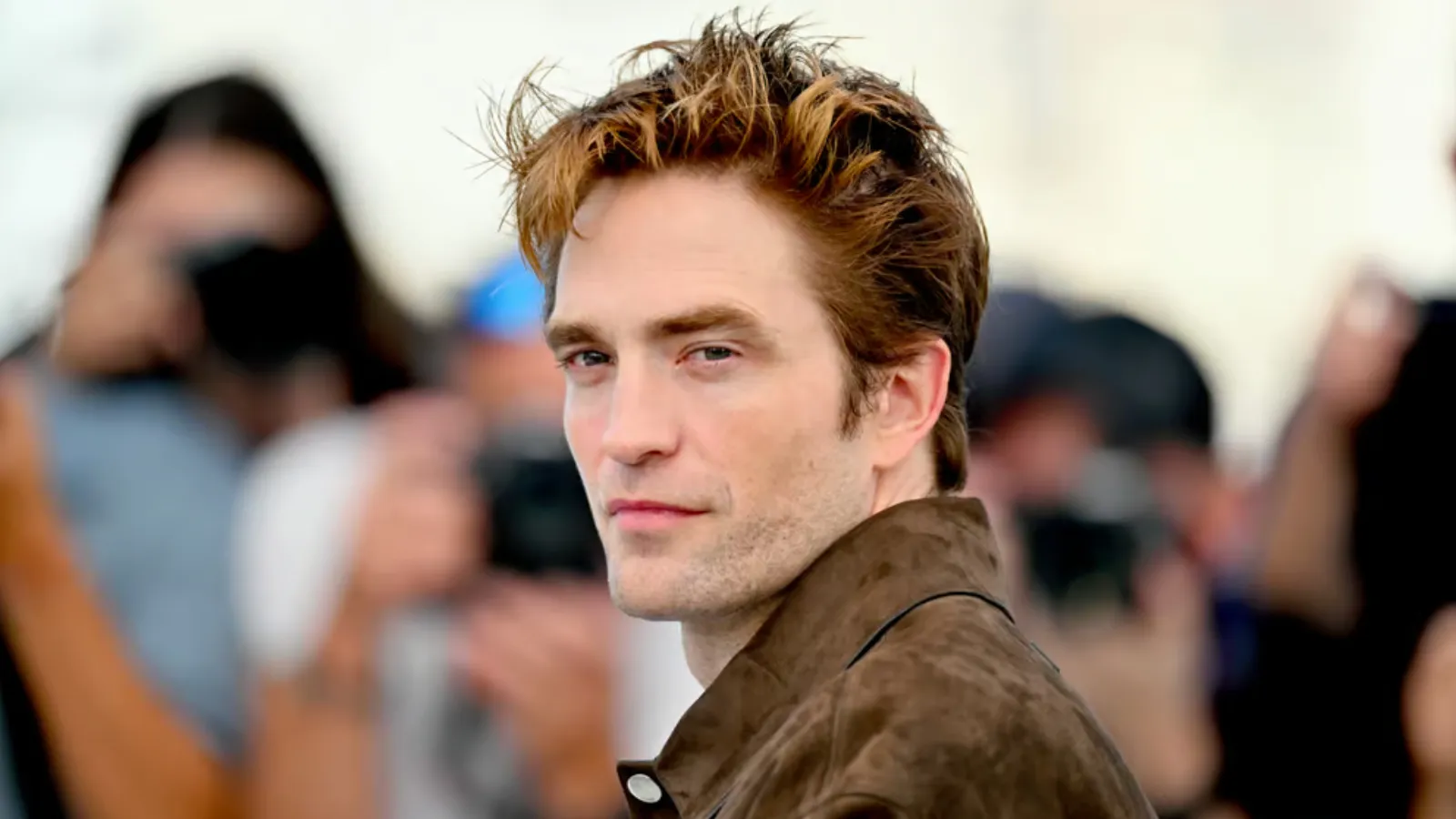 Robert Pattinson Türk şarkıcıyı tanıtıp övgü yağdırdı: Kesinlikle çok havalı
