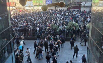 İran’da protestolar yayılıyor: Kürt örgütleri sokağa çağırdı, Şah’ın oğlu ‘ayaklanın’ dedi