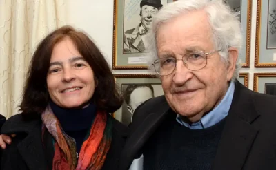 Noam Chomsky’nin eşi özür diledi: Epstein konusunda büyük hata yaptık