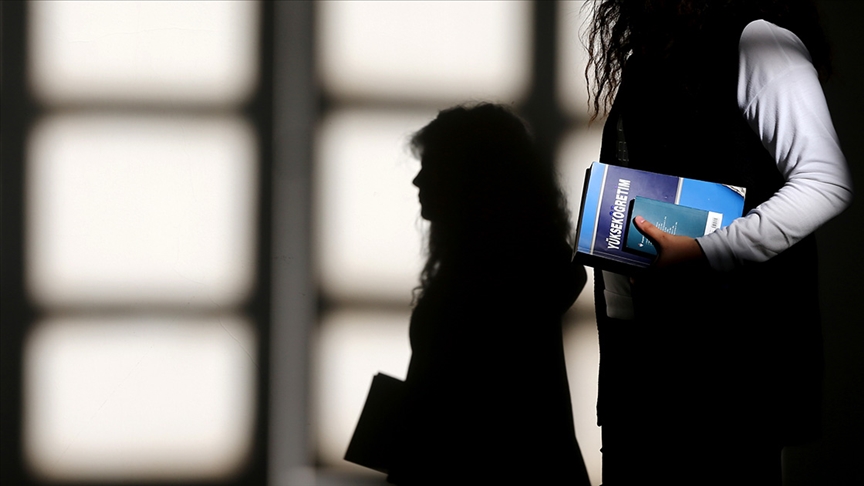 Sekiz  devlet üniversitesinin öğrenci sayısı 5 binin altında