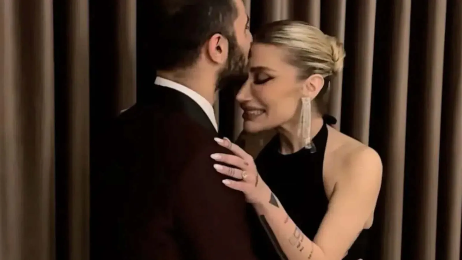 Ünlü şarkıcı İrem Derici nişanlandı