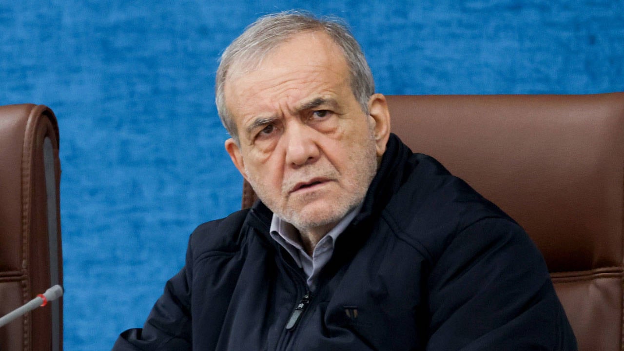 O da devalüasyondan şikayetçi: “Cumhurbaşkanı olarak maaşım 1000 dolara düştü”