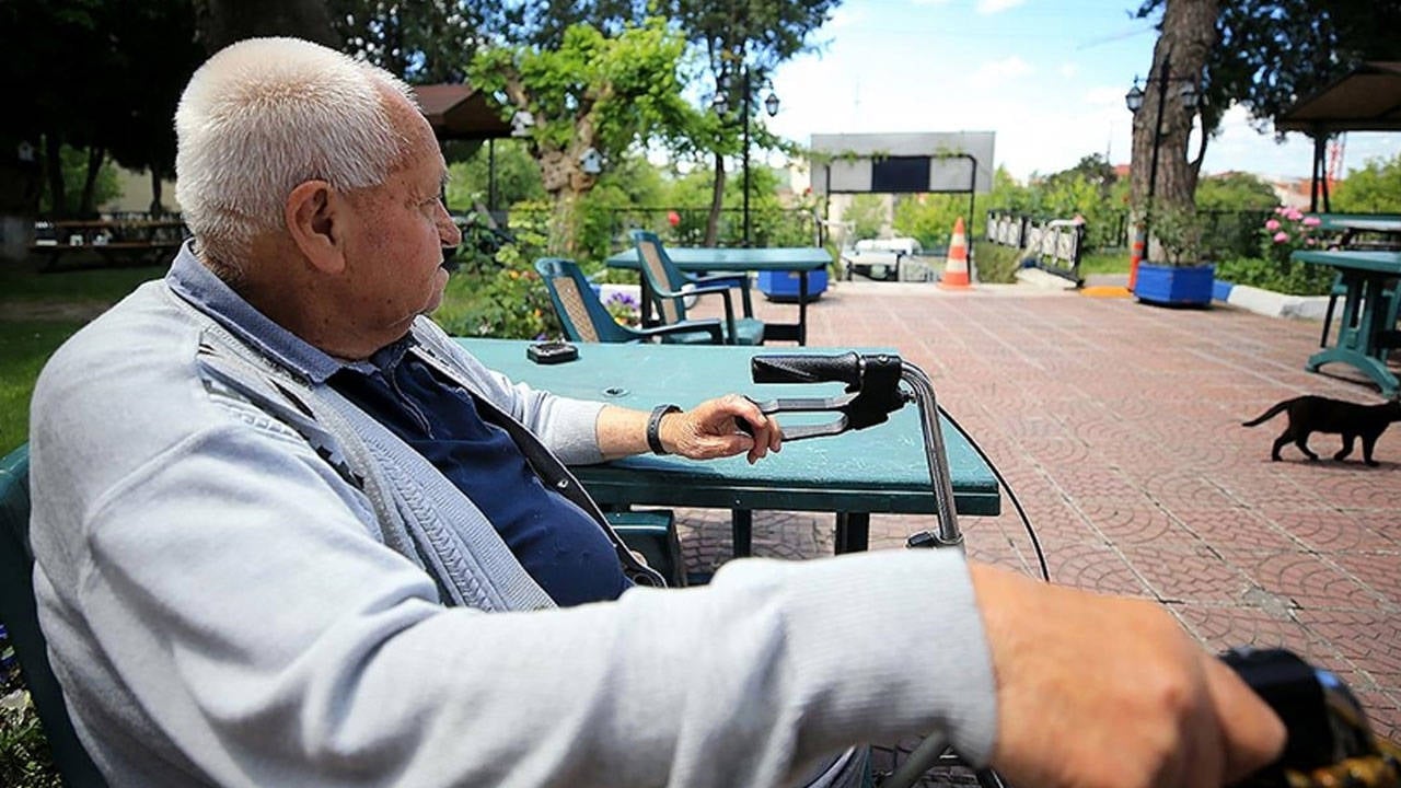 TÜİK verileri: Yaşlı nüfusu 2050’de çocuk nüfusunu geçecek