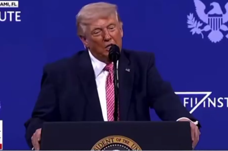 Trump, Suudi Arabistan Prensi için böyle dedi: ‘Kıçımı yalayacağı hiç aklına gelmezdi’