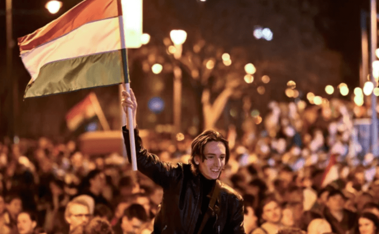 Korku ile ümit arasında bir seçim yapıldı, Macarlar ümidi seçti, yarın Türkler neyi seçer?