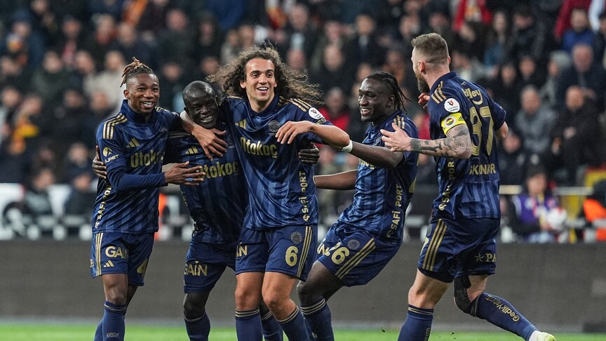 Fenerbahçe 3 puanı 4 golle aldı