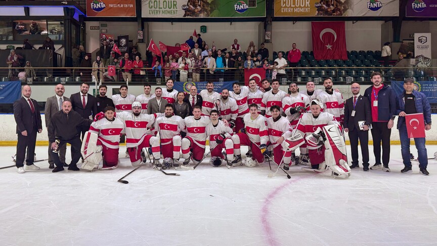 Türkiye, Dünya Buz Hokeyi Şampiyonası’nda Meksika’yı 6-3 yenerek grubunu lider tamamladı