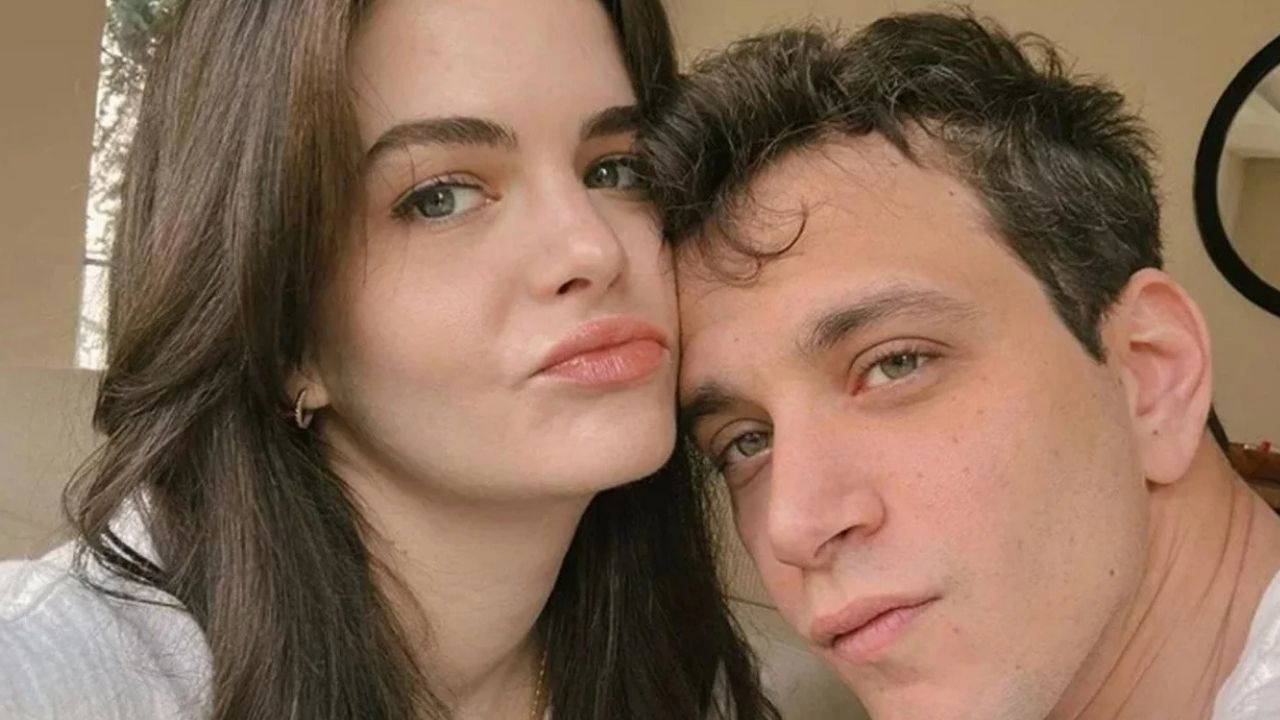 Lara Paşalı düğün fotoğralarını da sildi