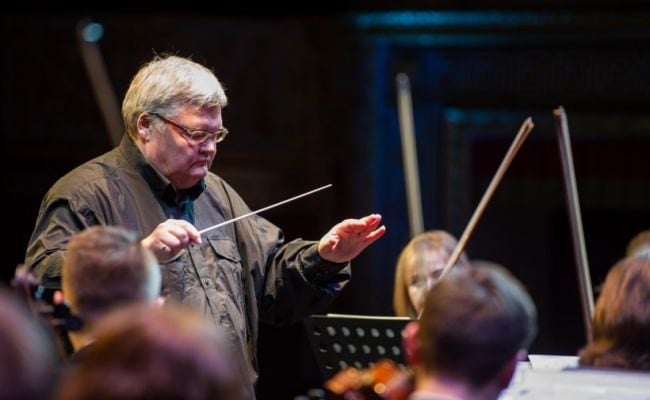 Ünlü Rus kemancı İstanbul uçağında fenalaştı, alanda hayatını kaybetti – Sözcü Gazetesi