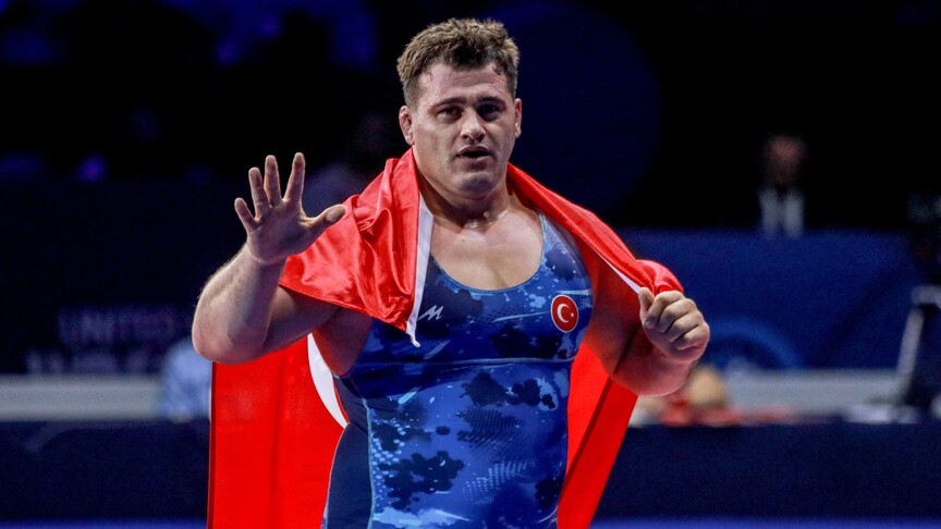 Rıza Kayaalp tarih yazdı