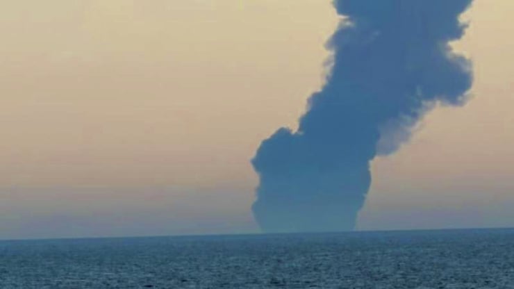 İran, Umman Denizi’nde gemi vurdu