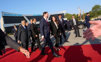 İran barış görüşmeye gitmedi, ‘Bombalamaya yeniden başlayacağım’ diyen Trump geri adım attı, ateşkesi uzattı